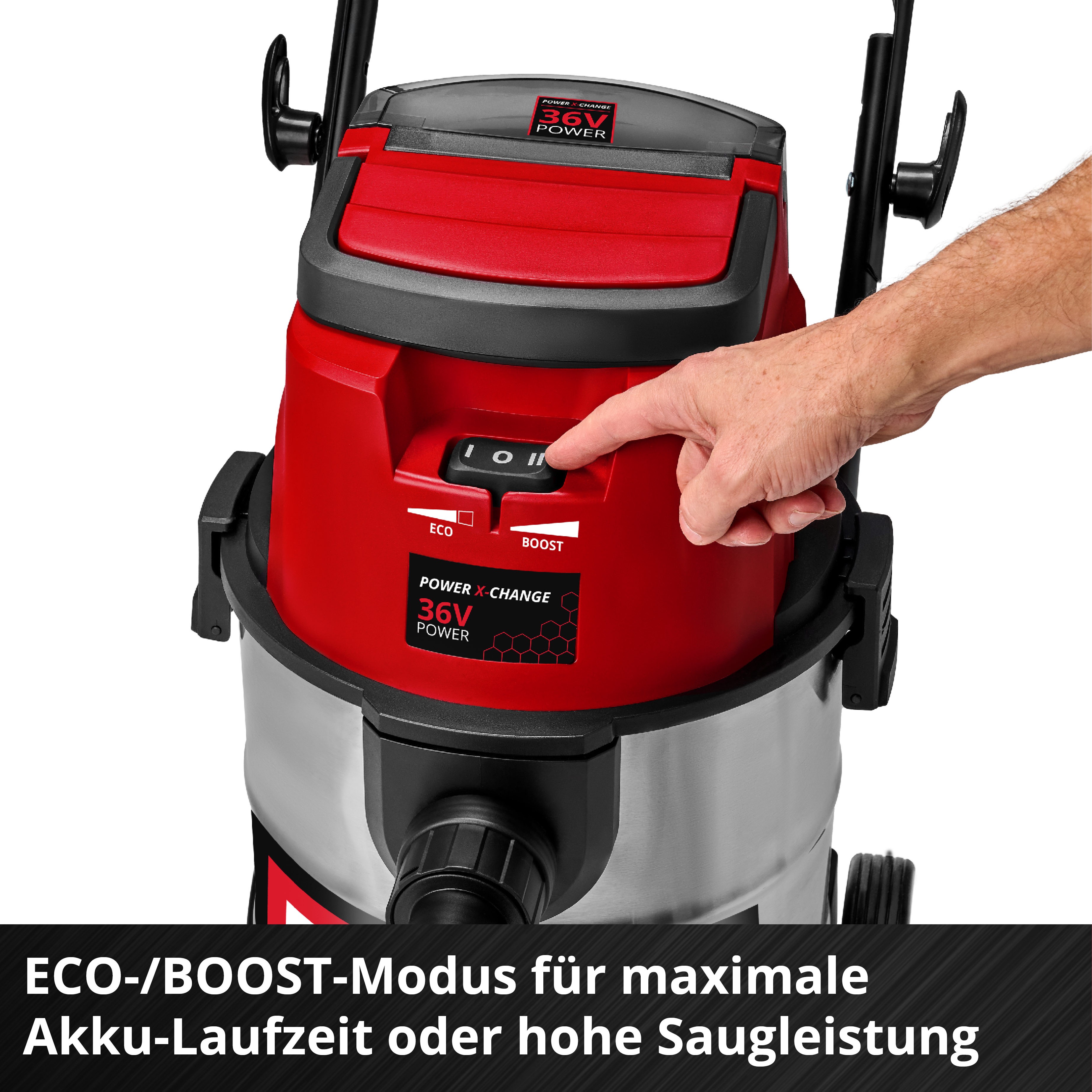 Ein Finger drückt einen Schalter auf einem roten Staubsauger mit 36V Power.