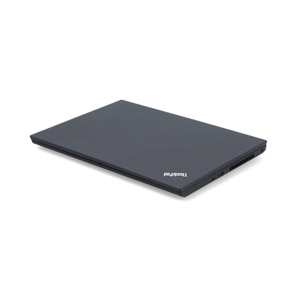 Geschlossener dunkler Laptop mit ThinkPad-Logo auf weißem Hintergrund.
