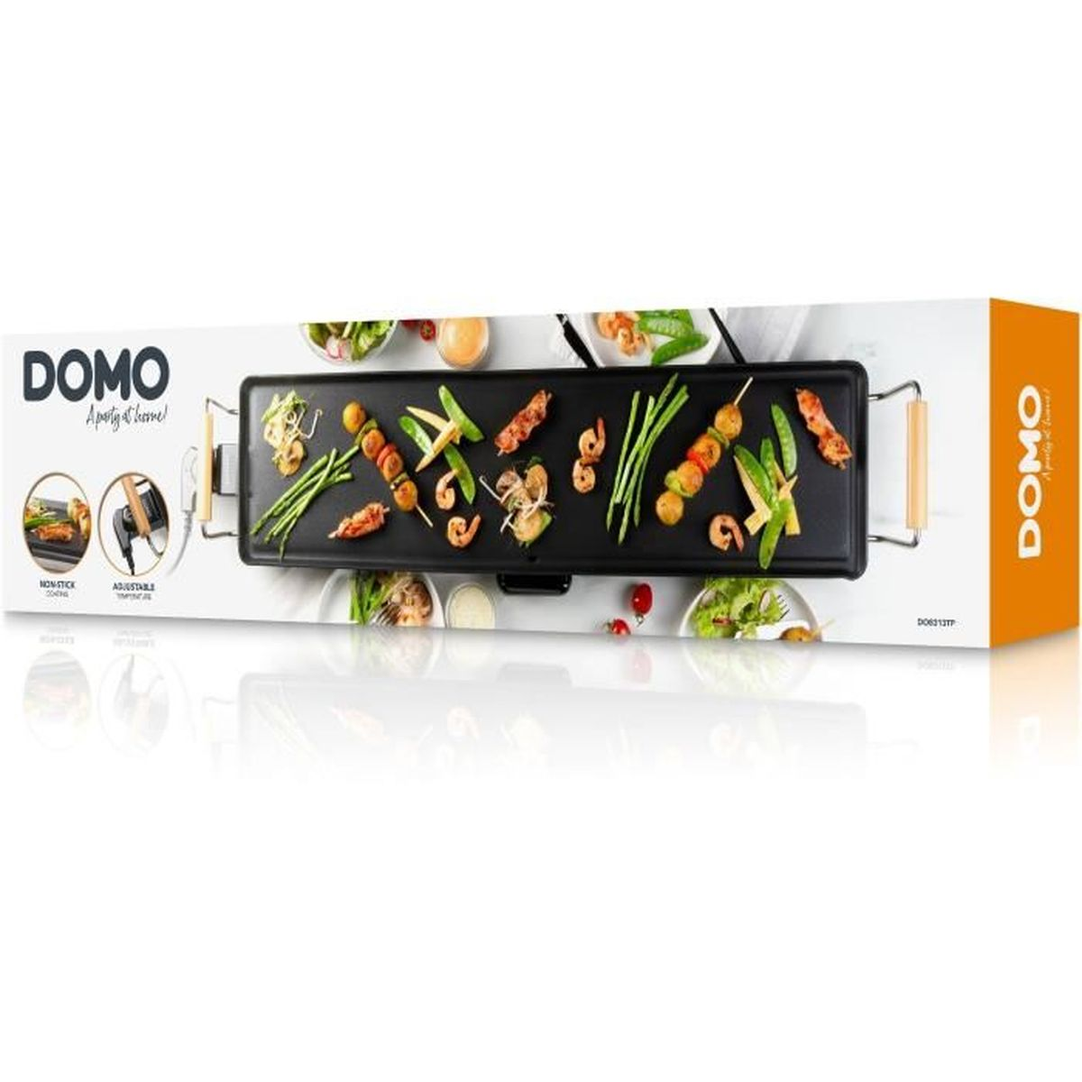 Ein Domo Raclette-Grill mit Garnelen, Spießen und Gemüse auf schwarzer Platte.