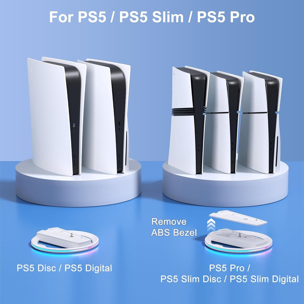 Drie witte PS5-consoles op standaard met accessoires eronder.