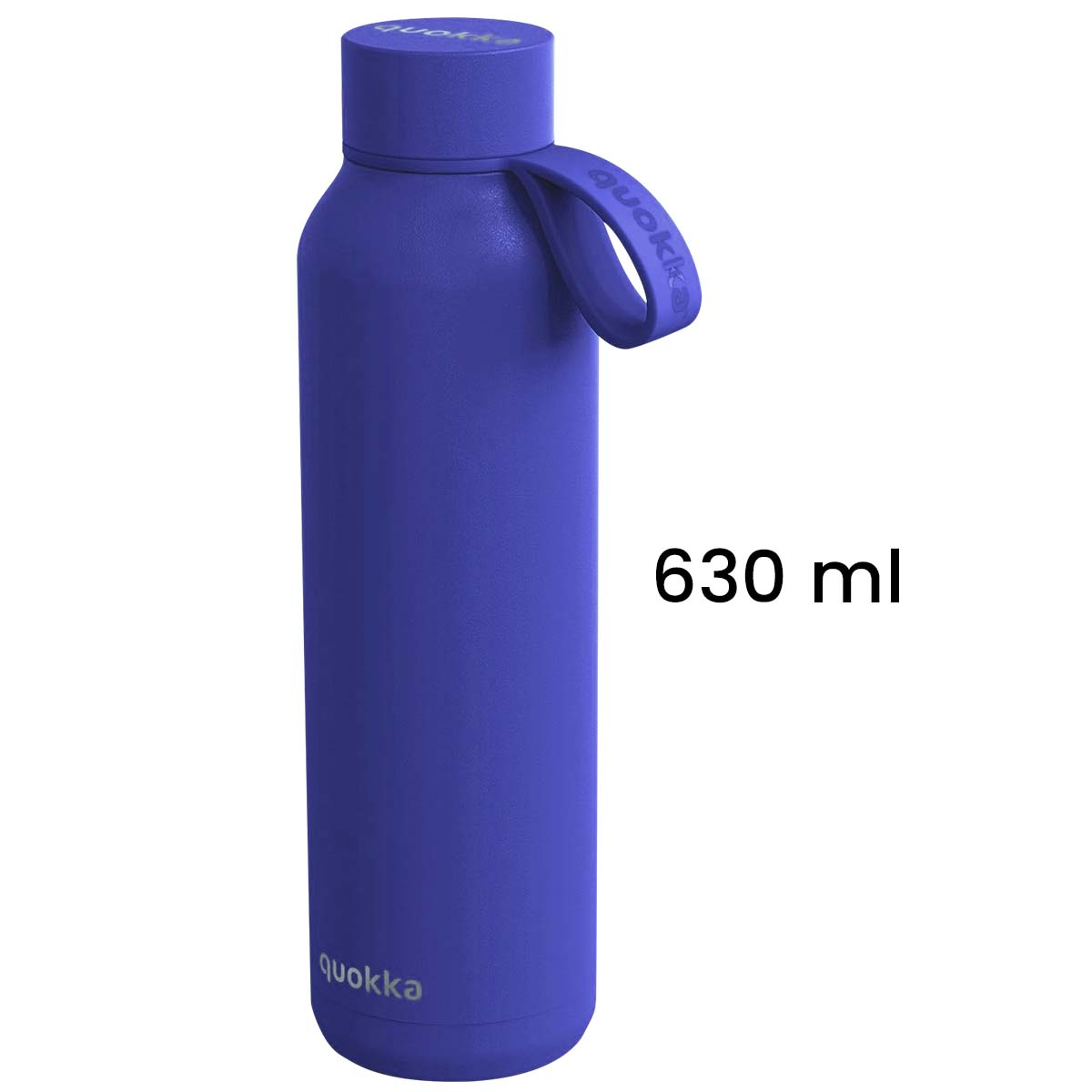 Una borraccia blu Quokka da 630 ml con manico ad anello.