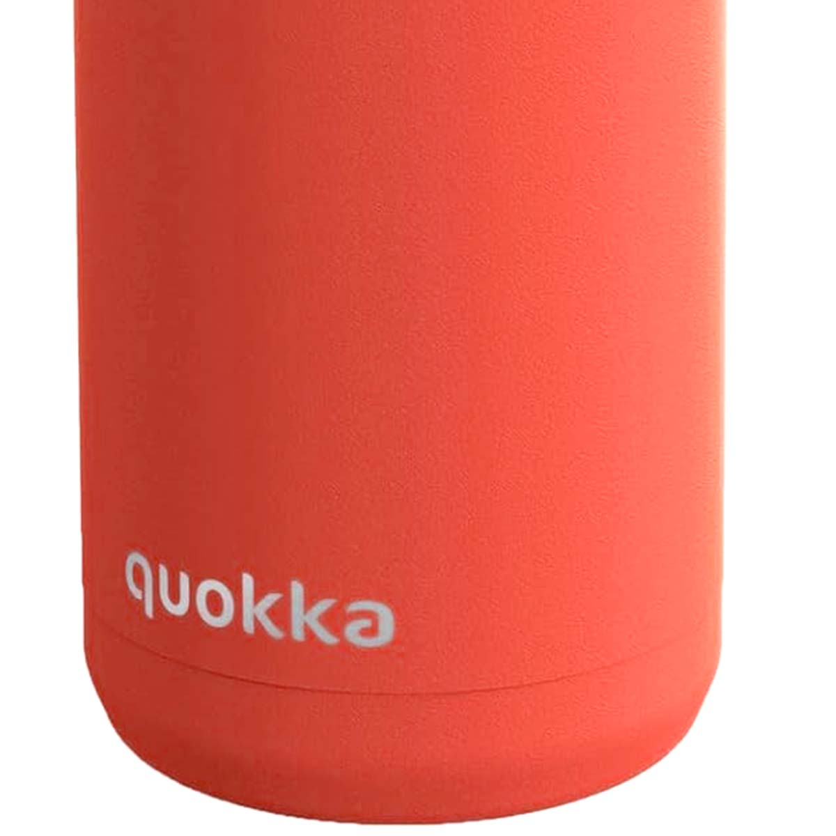 Una borraccia arancione con il logo Quokka.