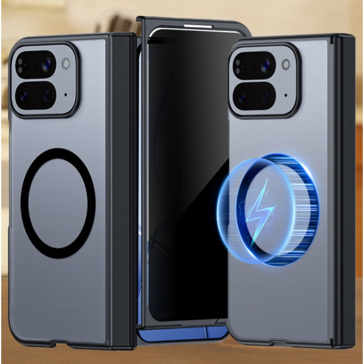 Due custodie trasparenti per telefono con fotocamere e cerchio di ricarica magnetica.
