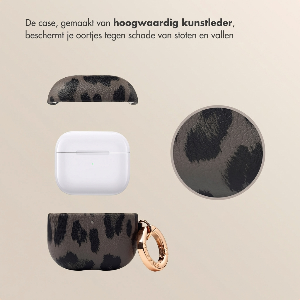Custodia bianca per auricolari con cover leopardata e clip dorata.