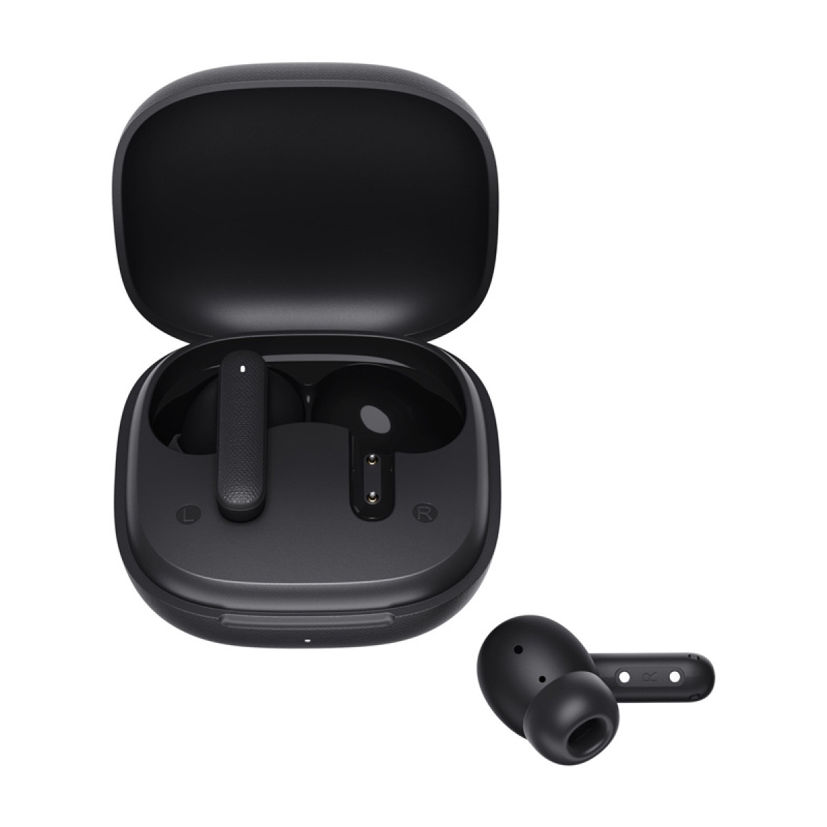 Auricolari wireless neri e una custodia di ricarica aperta su sfondo bianco.