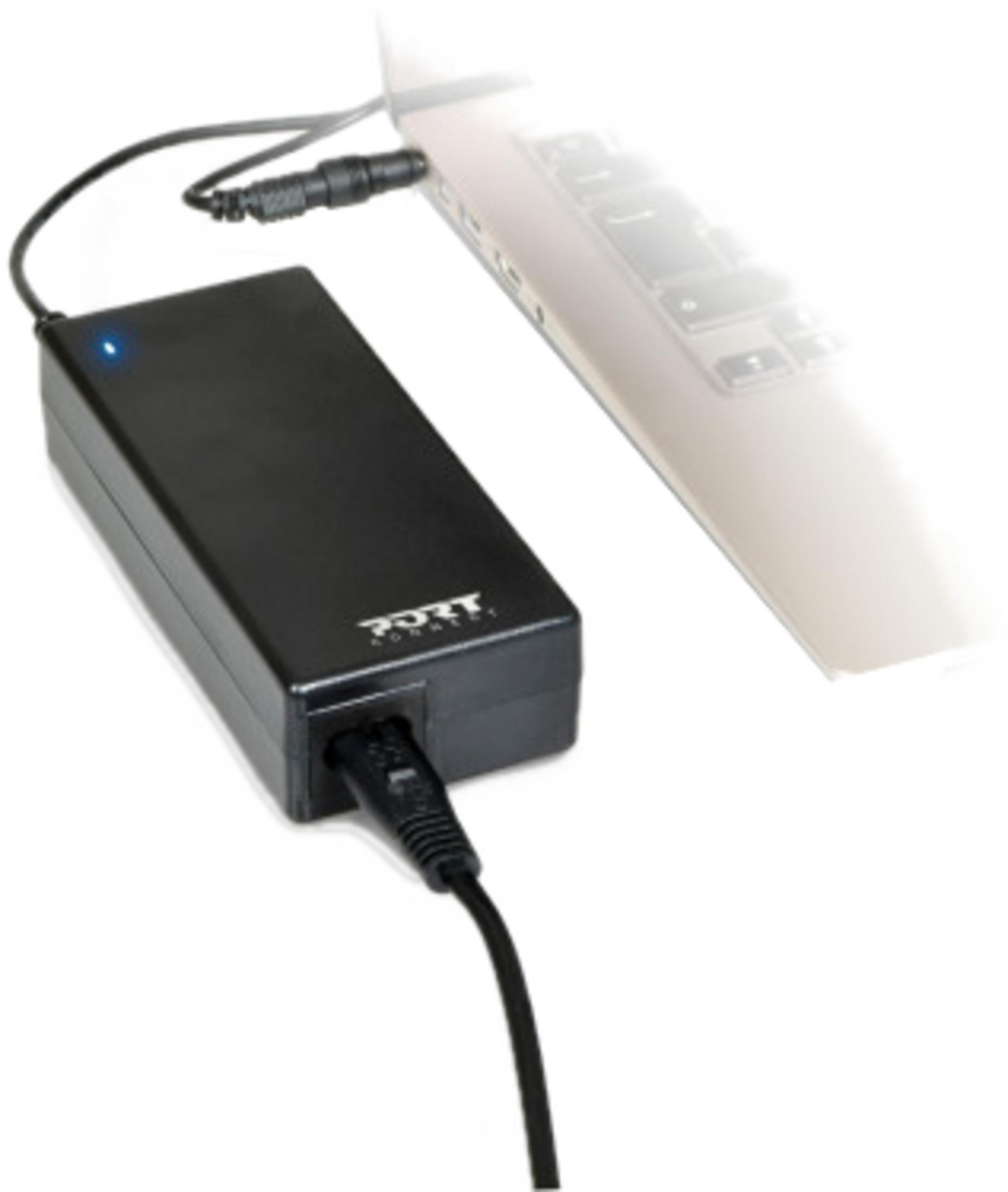 Alimentatore nero per laptop con spia blu, collegato a un laptop.