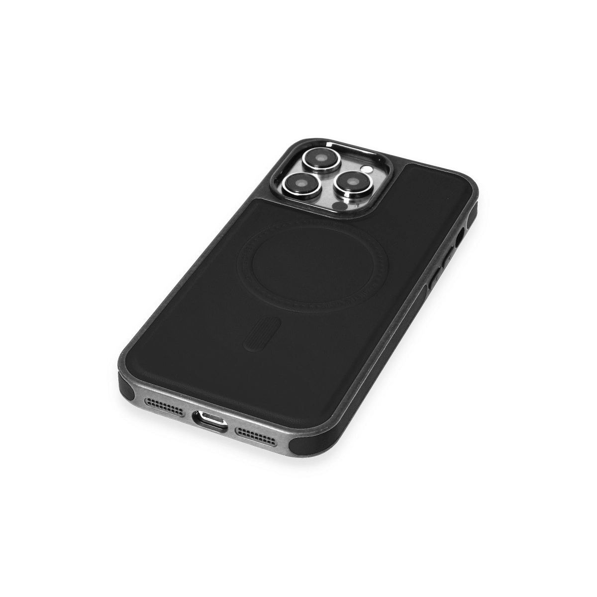 Üçlü kamerası ve şarj portu olan siyah iPhone kılıfı.