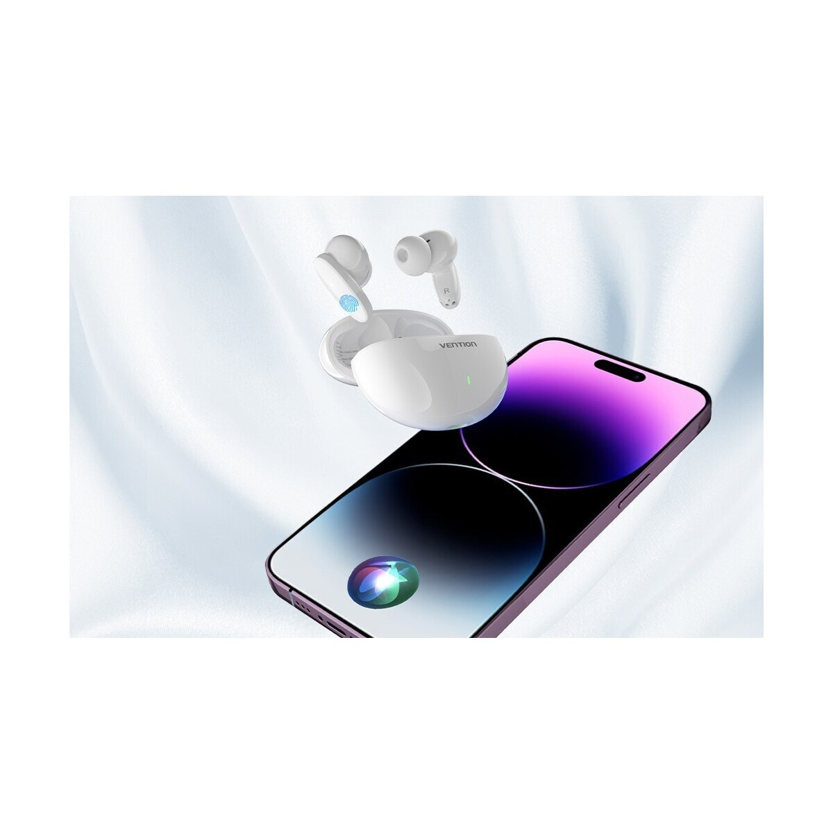 Weiße Ohrhörer und Ladehülle auf einem lila Smartphone mit Siri-Symbol.