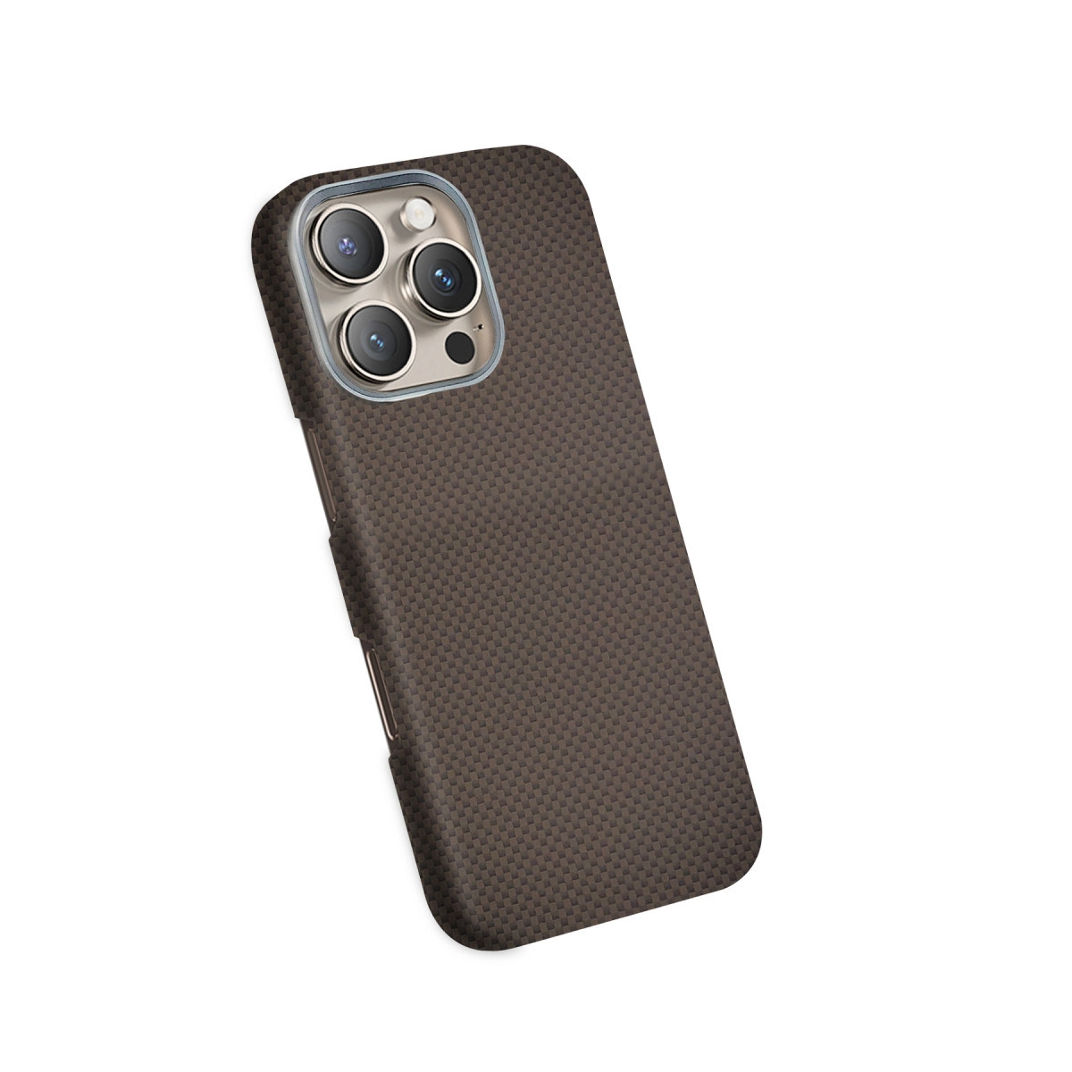 Koyu kahverengi karbon fiber dokulu, üçlü kamera lensli telefon kılıfı.