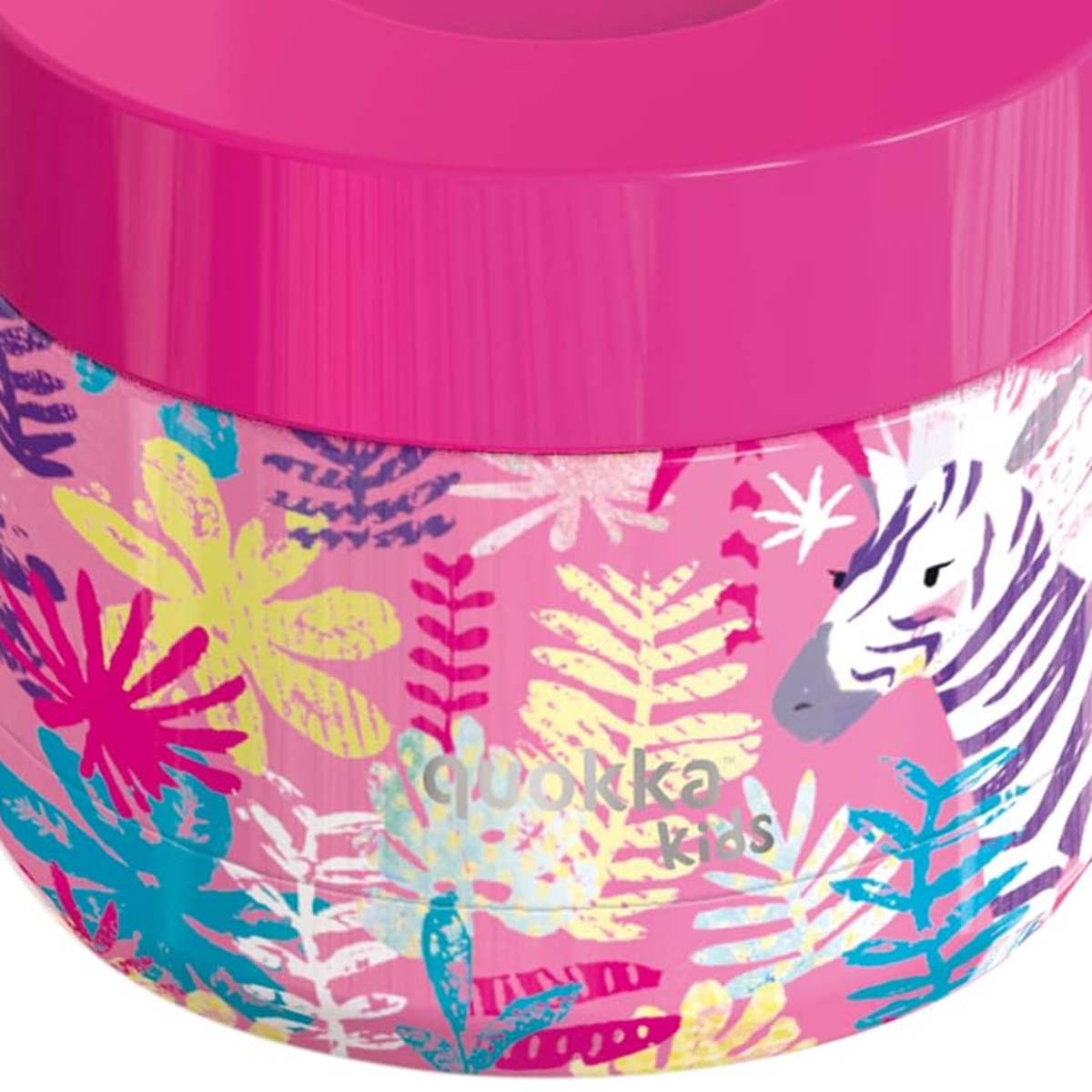 Contenitore rosa con zebra e motivo floreale. Testo: Quokka Kids.