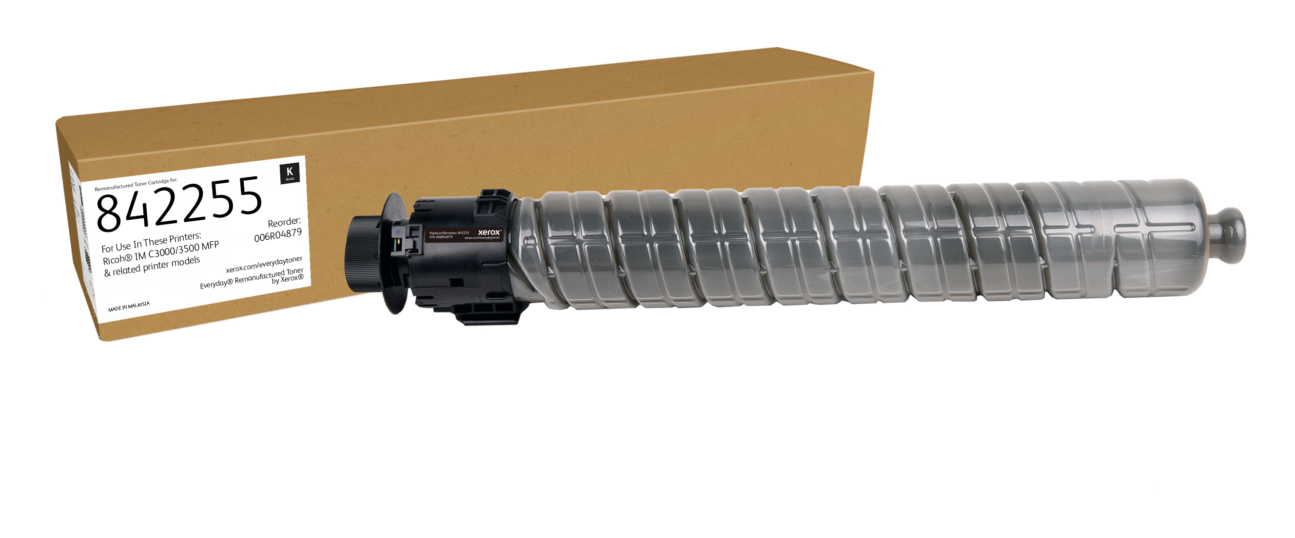 Een gereviseerde zwarte Xerox-tonercartridge voor Ricoh-printers, naast een bruine doos.