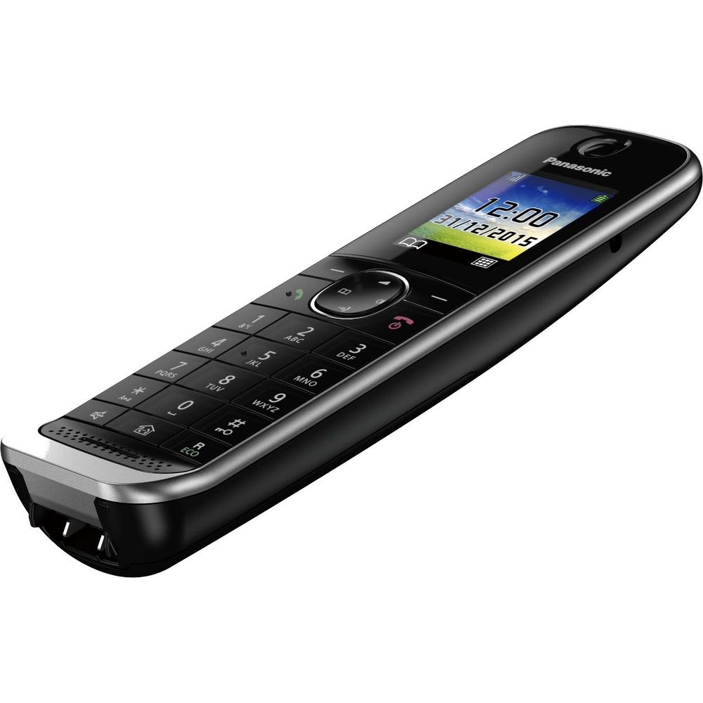 Un téléphone sans fil noir avec des accents argentés repose sur un fond blanc.