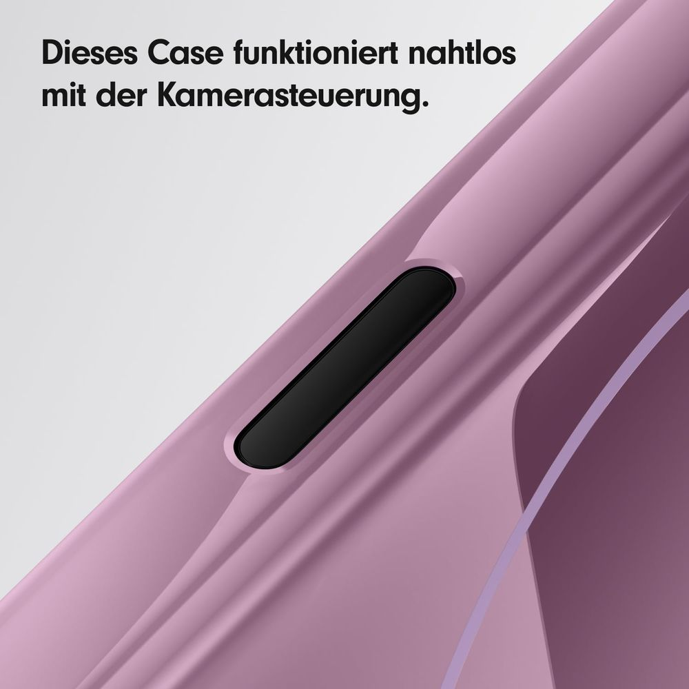 Paarse telefoonhoes met zwart camera-gebied en tekst.