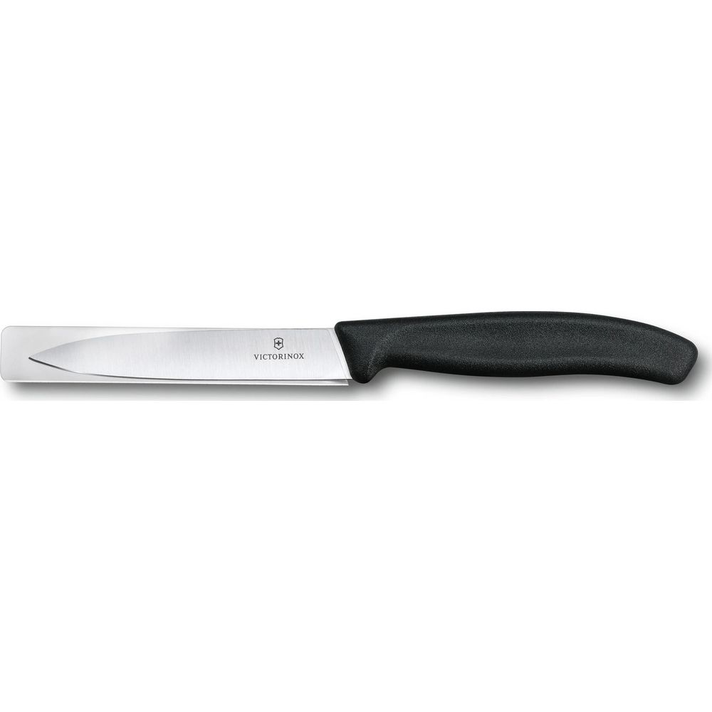 Beyaz arka plan üzerinde siyah saplı bir Victorinox mutfak bıçağı.