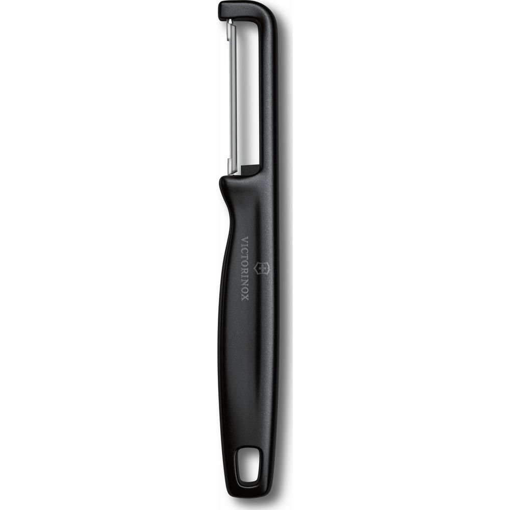 Beyaz arka plan üzerinde gümüş bıçaklı siyah bir Victorinox sebze soyacağı.