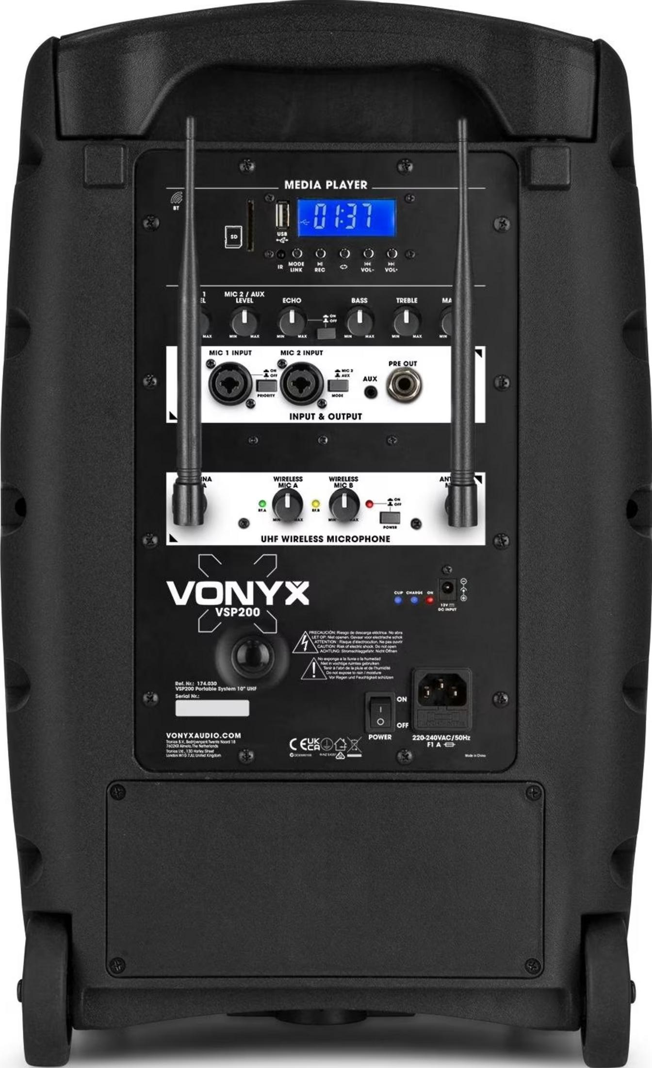 Achterkant van een zwarte Vonyx VSP200 luidspreker met poorten, knoppen en display.