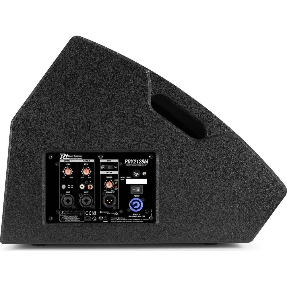 Altavoz negro con panel de control, puertos y perillas en la parte trasera.