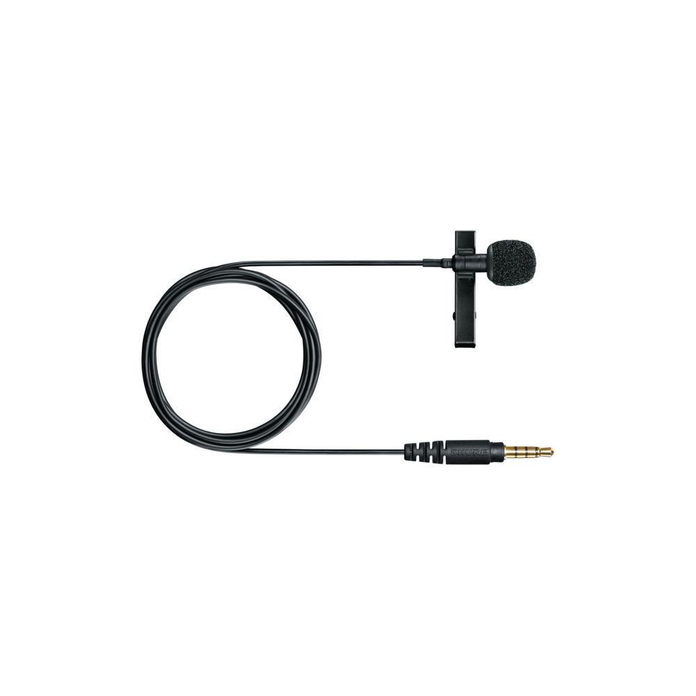 Micrófono de solapa negro con jack y cable sobre fondo blanco.