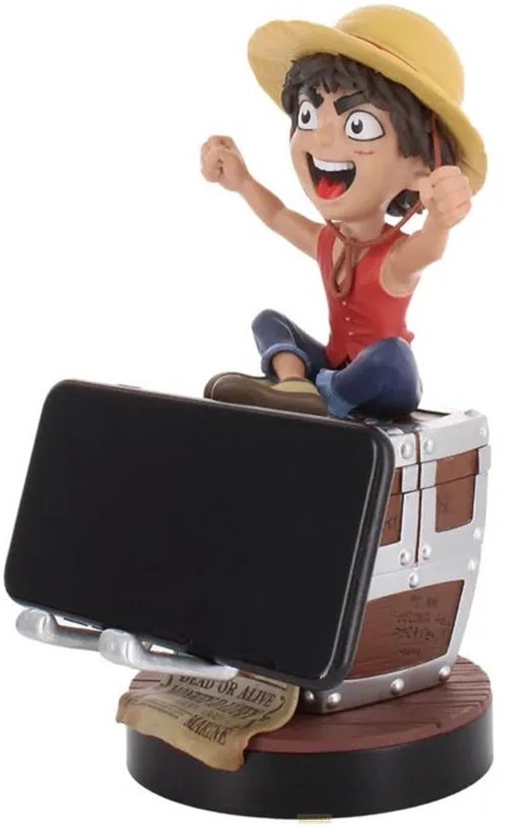 Una figura di Luffy è seduta su un baule davanti a uno schermo nero.