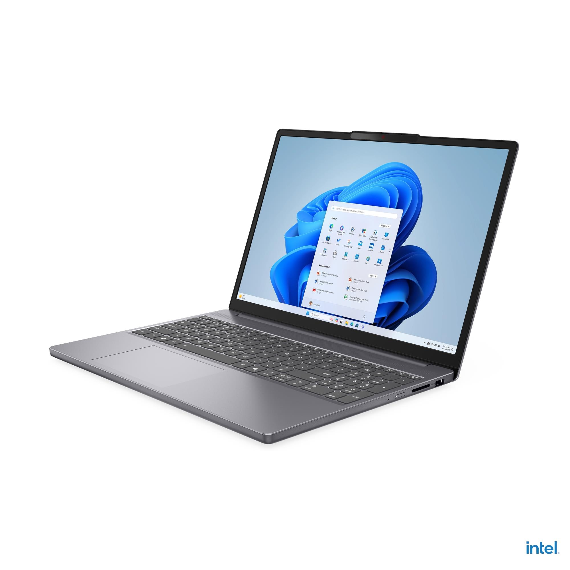 Un laptop grigio chiuso con il menu Start di Windows 11 sullo schermo.