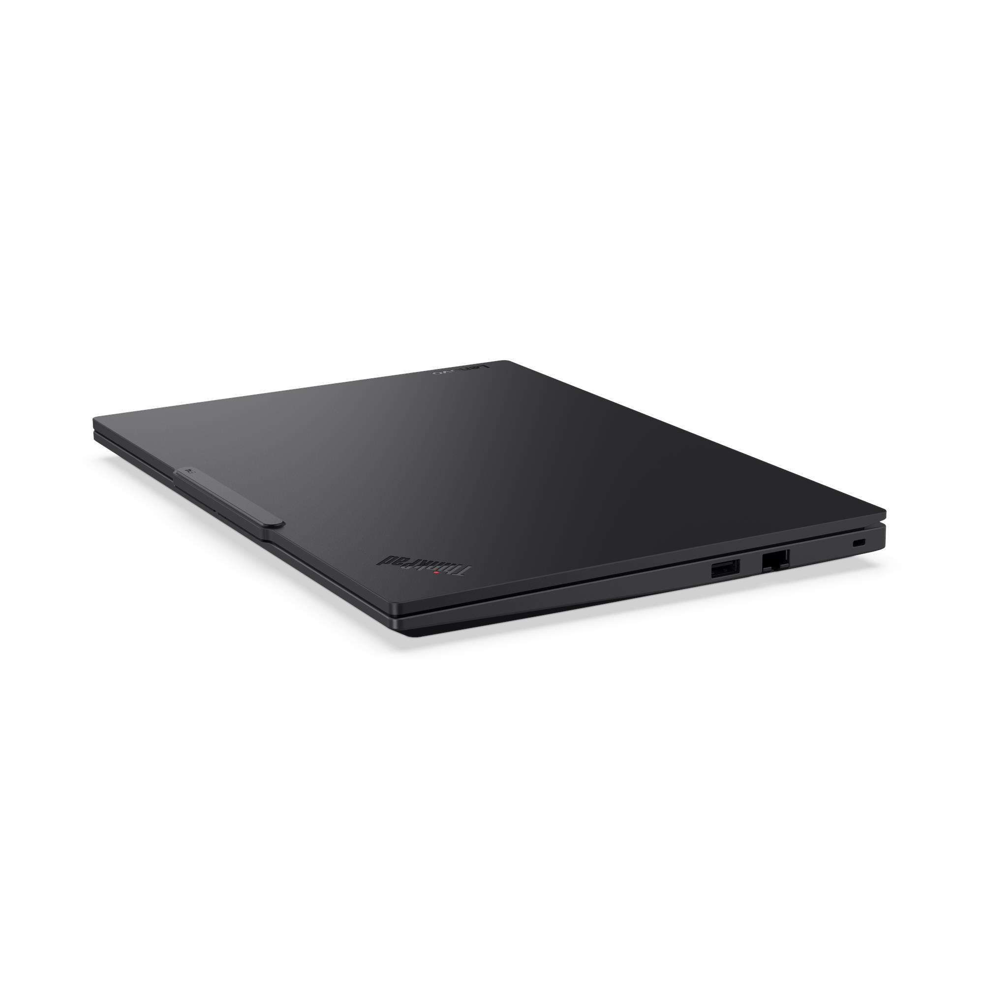 Laptop nero Lenovo ThinkPad, chiuso, vista laterale con porte.