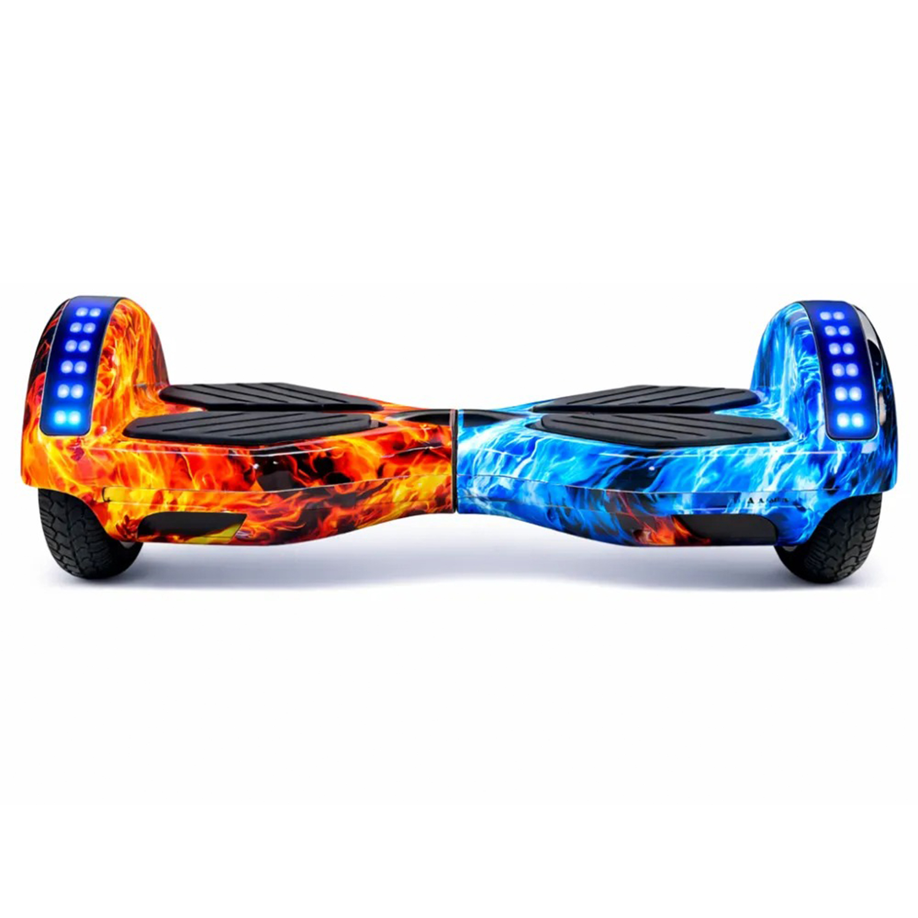 Ateş ve buz tasarımlı, mavi ışıklı hoverboard.