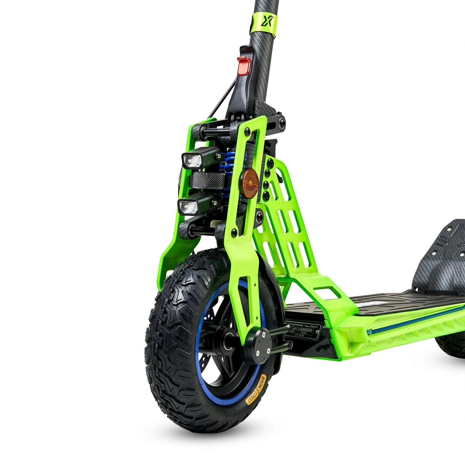 Un patinete eléctrico verde brillante con neumáticos robustos y doble faro.