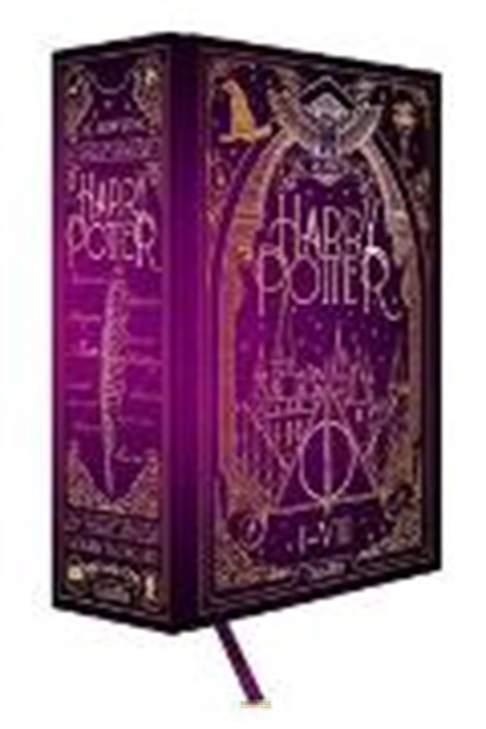 Un livre violet Harry Potter avec des ornements dorés et le symbole des Reliques.