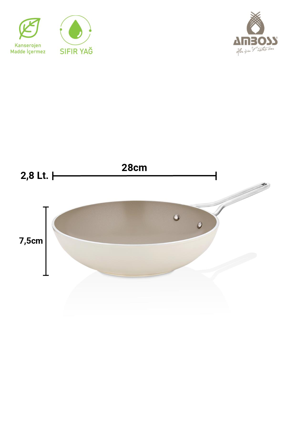 28 cm çapında ve 7,5 cm yüksekliğinde bej rengi bir tava.