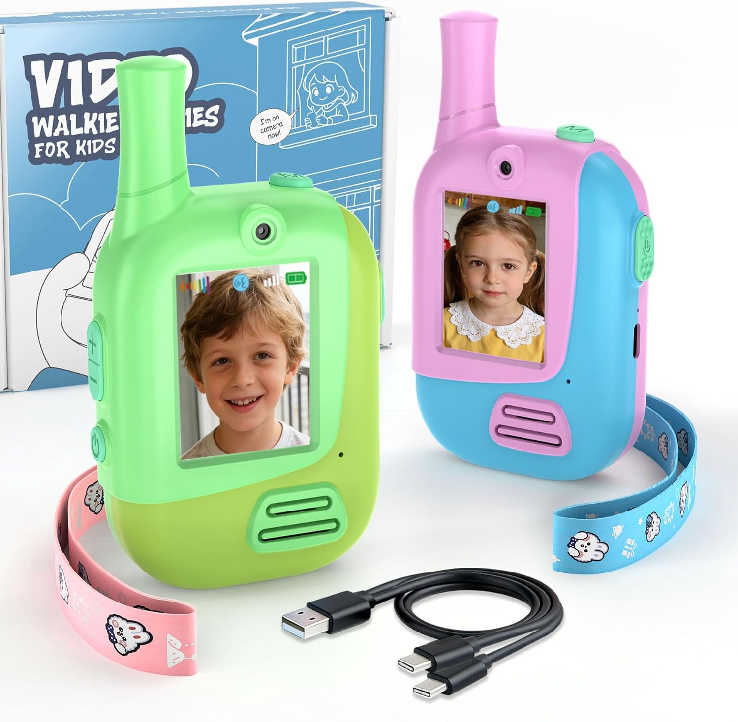 Zwei bunte Walkie-Talkies, ein grünes, ein pink/blaues. Jedes zeigt ein Kindergesicht.