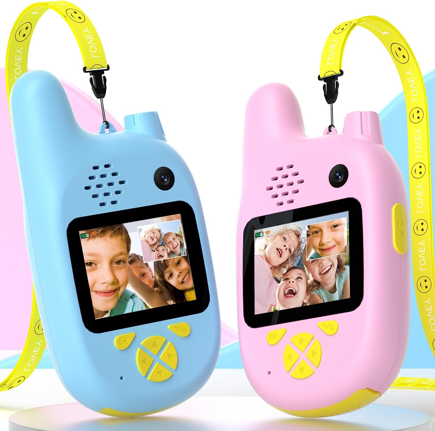 Zwei kindliche Walkie-Talkies, blau und rosa, mit Bildschirmen, die lachende Kinder zeigen.