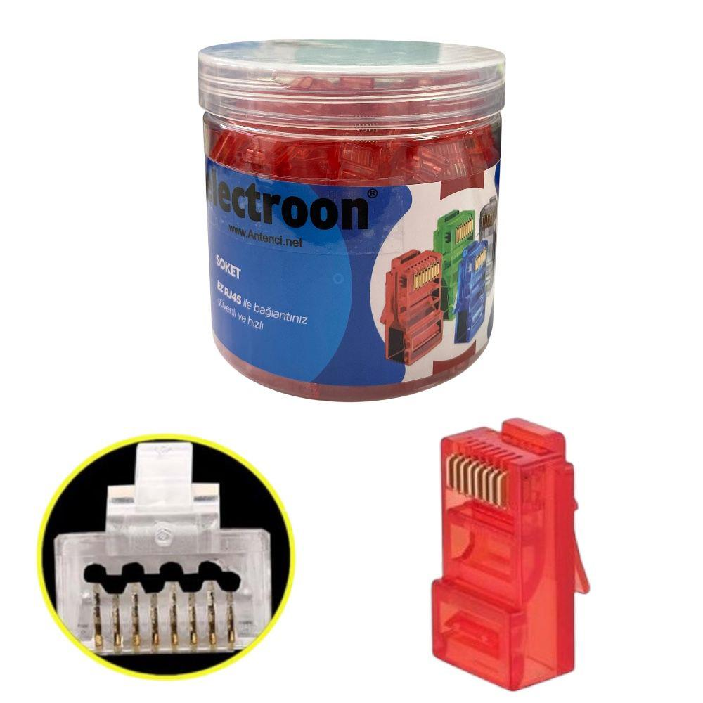 Kırmızı RJ45 konnektörleri ve tekli konnektörler içeren kavanoz.