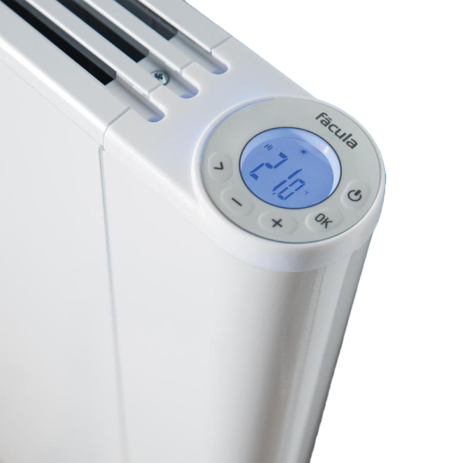 Un radiador blanco con pantalla digital que muestra 21.0 grados.