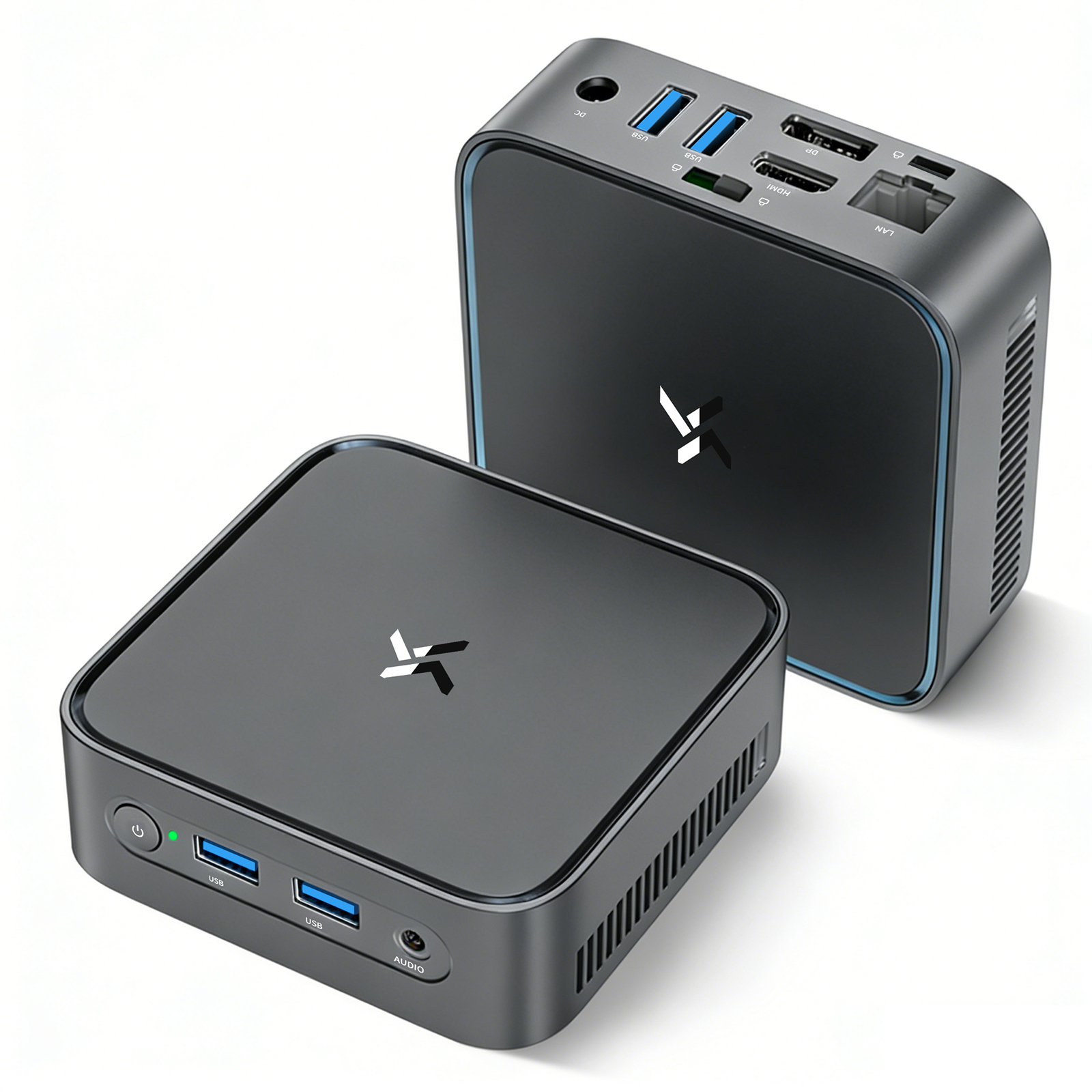 Twee zwarte mini-pc's met ventilatieopeningen en poorten op witte achtergrond.