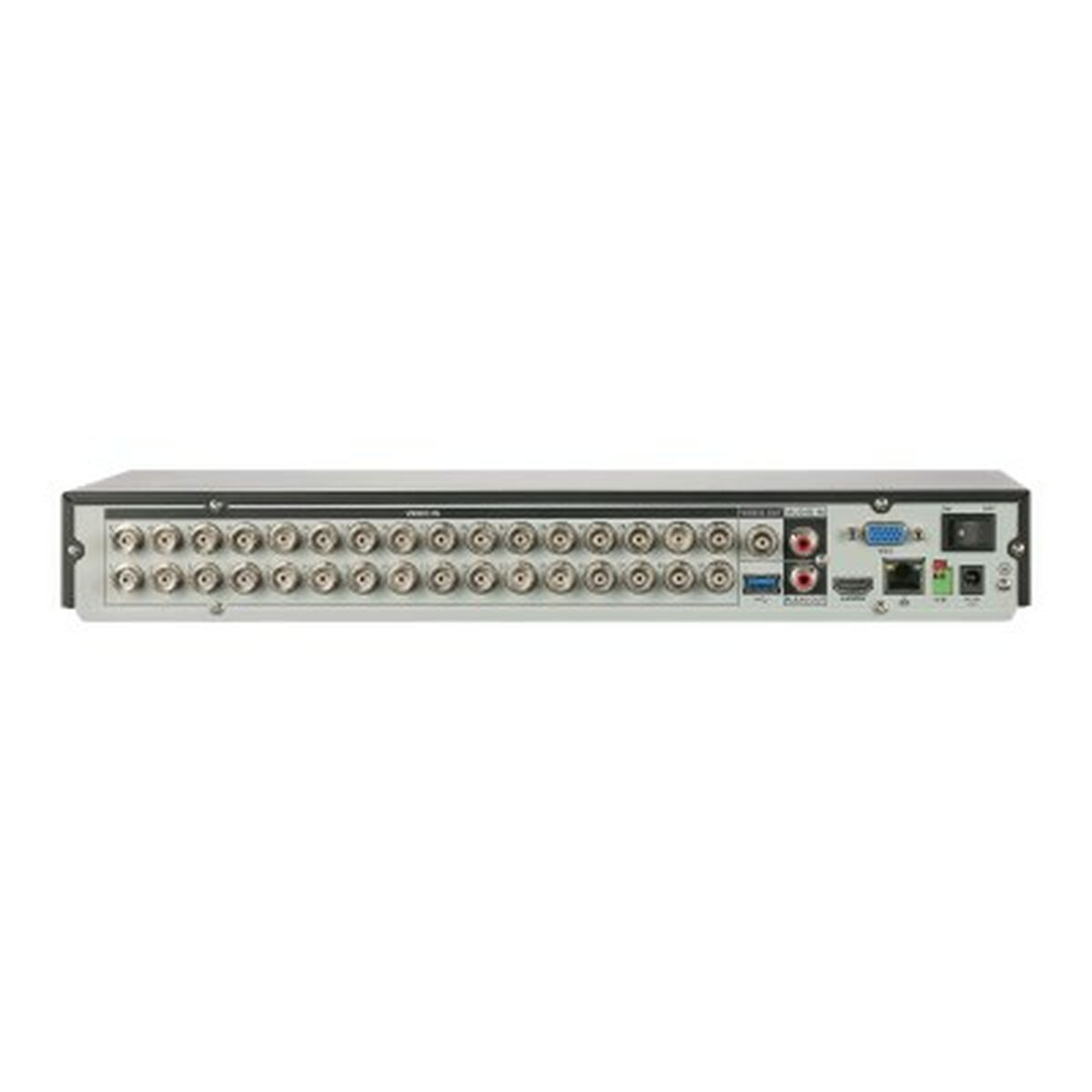 Çok sayıda konektör gösteren bir DVR cihazının arka görünümü.