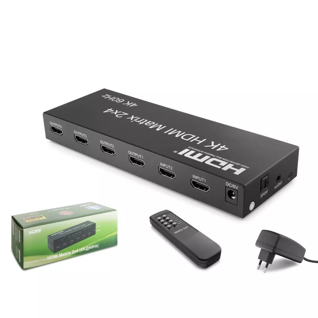 Uzaktan kumanda, adaptör ve kutusuyla siyah bir 4K HDMI Matrix 2x4 anahtar.