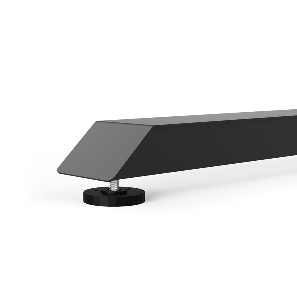 Pata de mesa negra con base ajustable sobre fondo blanco.