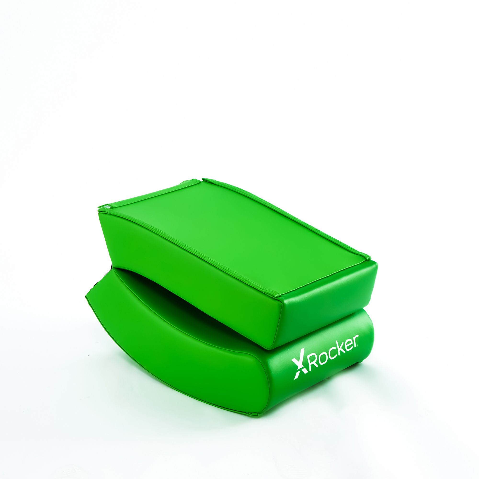 Een felgroene X-Rocker gamestoel opgevouwen op witte achtergrond.