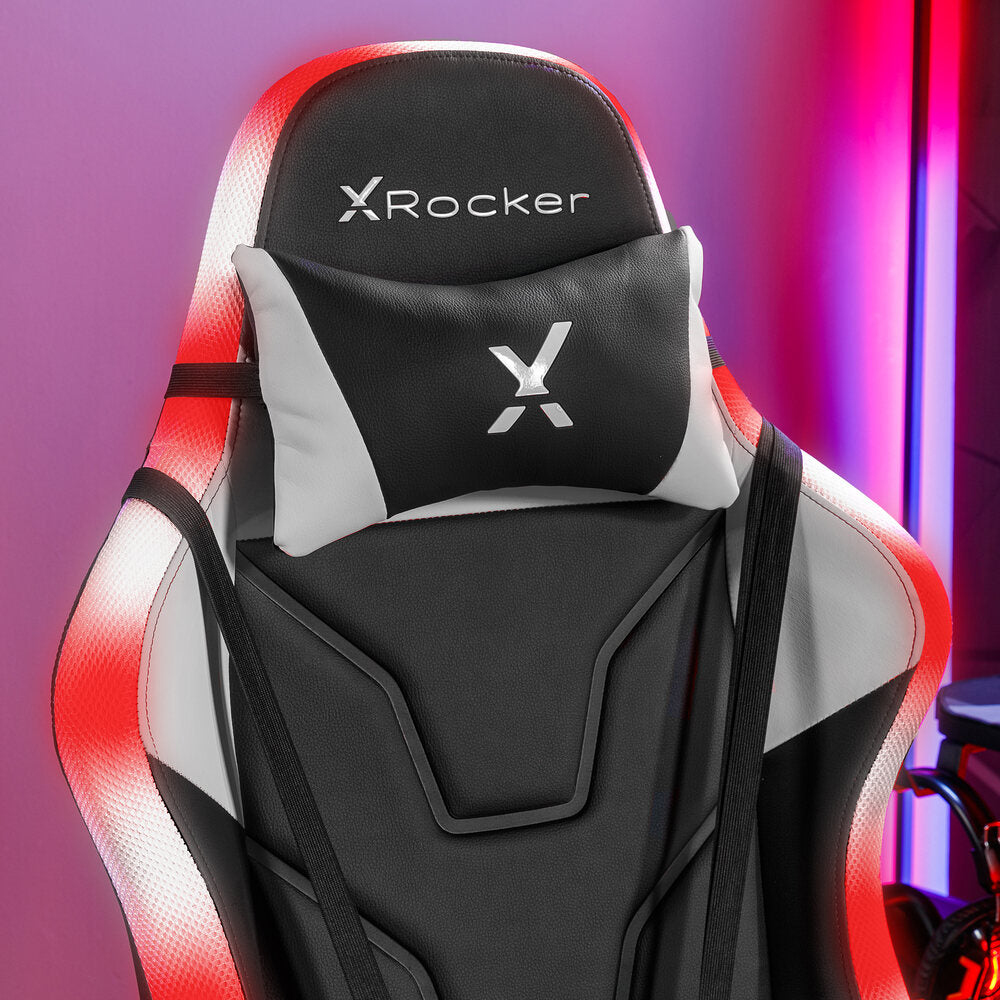Schwarzer und weißer Gaming-Stuhl mit roter LED-Beleuchtung und XRocker-Logo.
