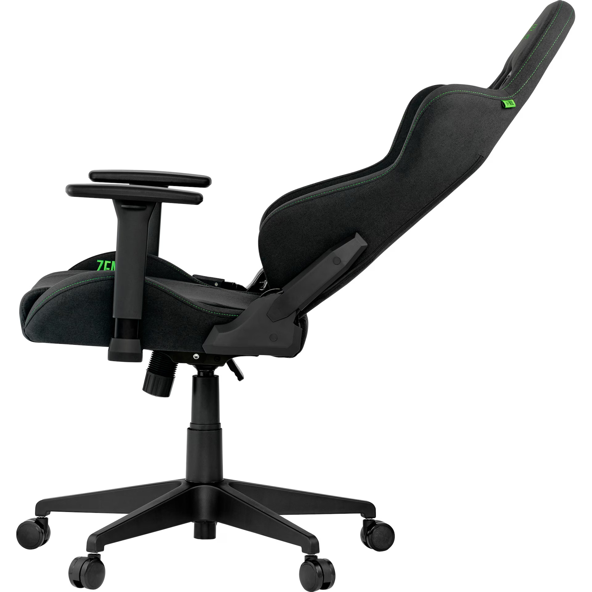 Sedia da gaming nera con schienale regolabile e cuciture verdi.
