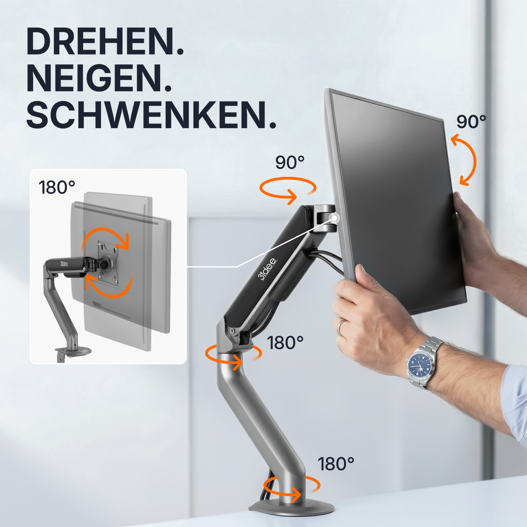 Ein Mann stellt einen Monitor auf einem Schreibtischarm ein, der Dreh-, Neige- und Schwenkbewegungen ermöglicht.