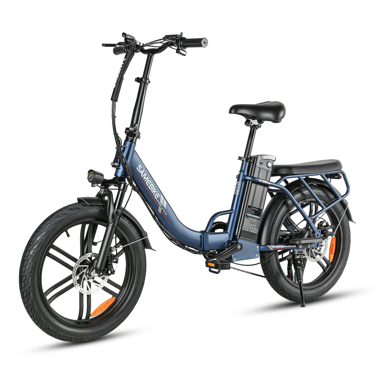 Niebieski, składany rower elektryczny z czarnymi oponami i kołami, na białym tle.