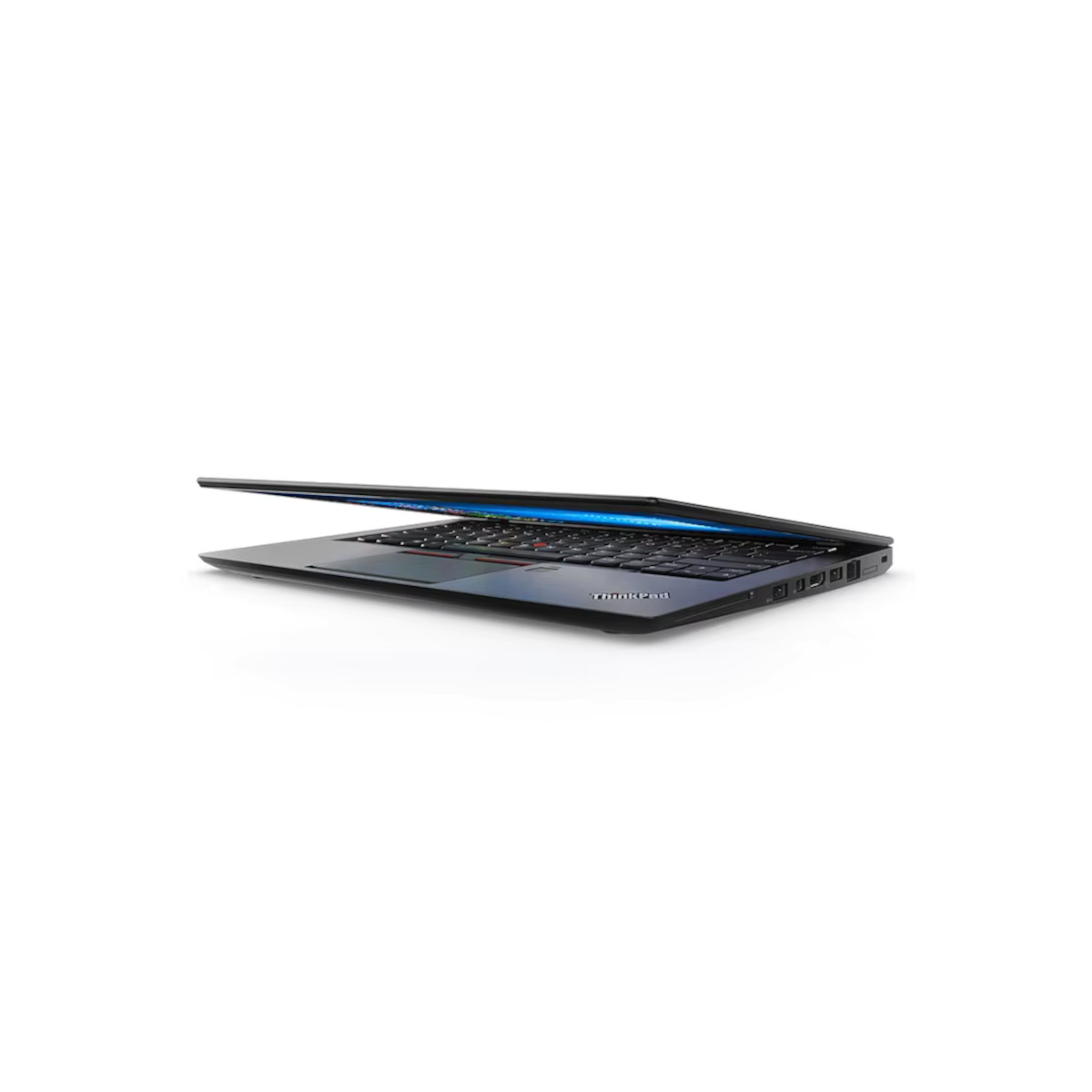Ein geöffneter schwarzer Laptop mit ThinkPad-Logo auf weißem Hintergrund.