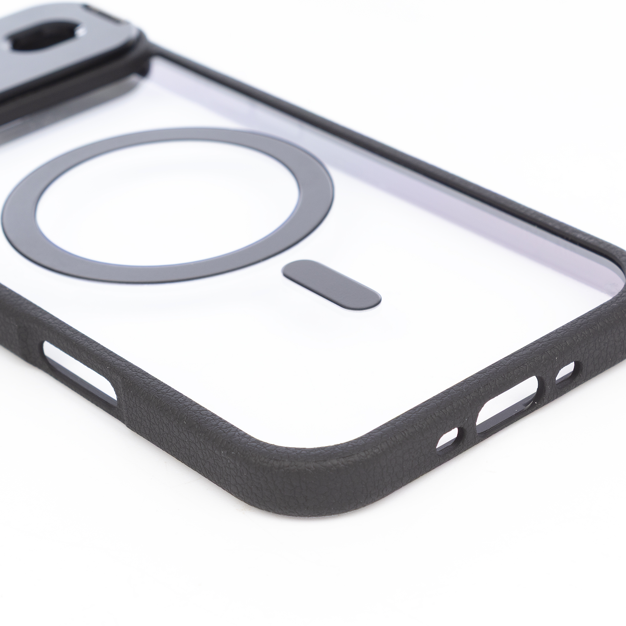 Una custodia trasparente per telefono con bordo nero e anello magnetico.