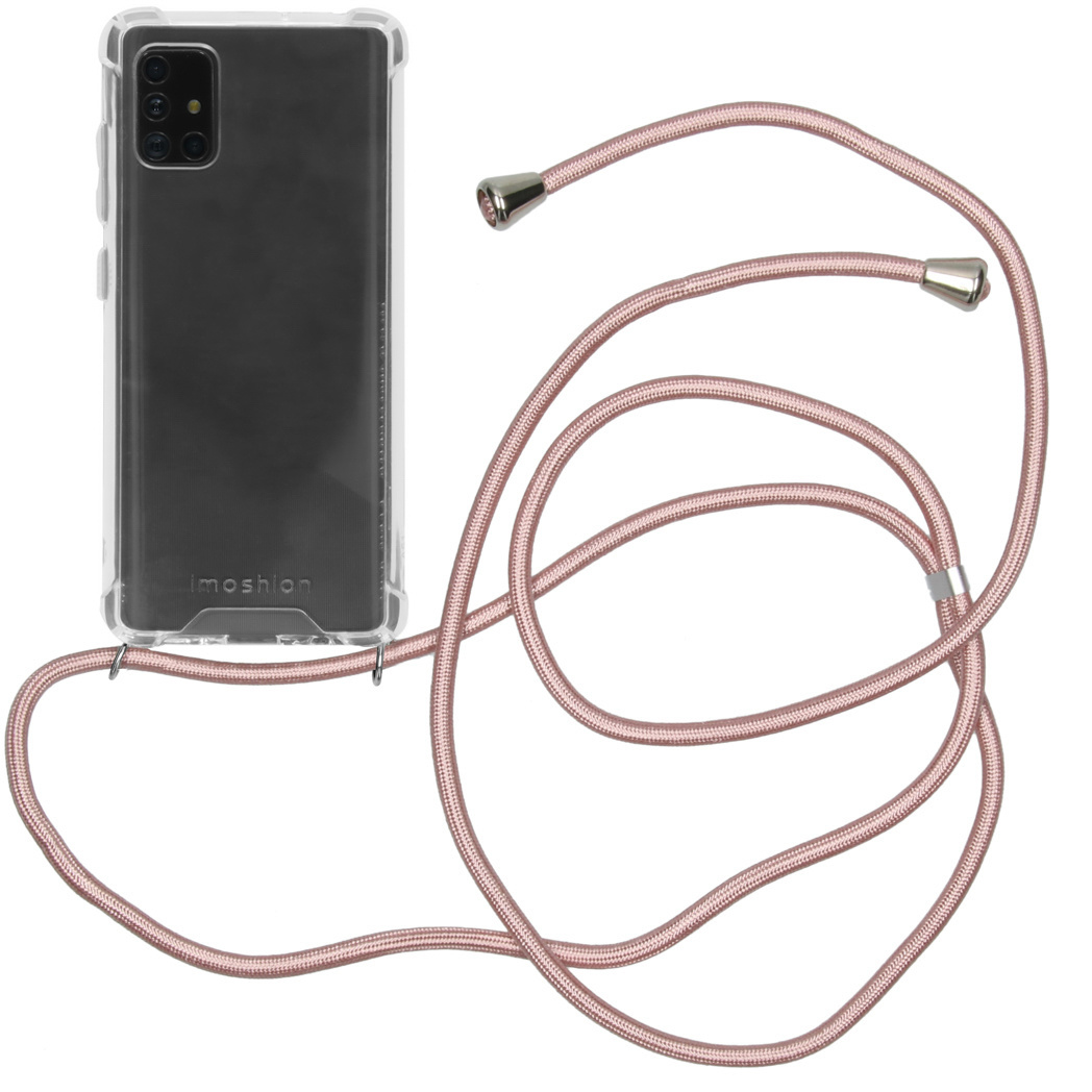 Une coque de téléphone transparente avec un cordon rose et des embouts métalliques.