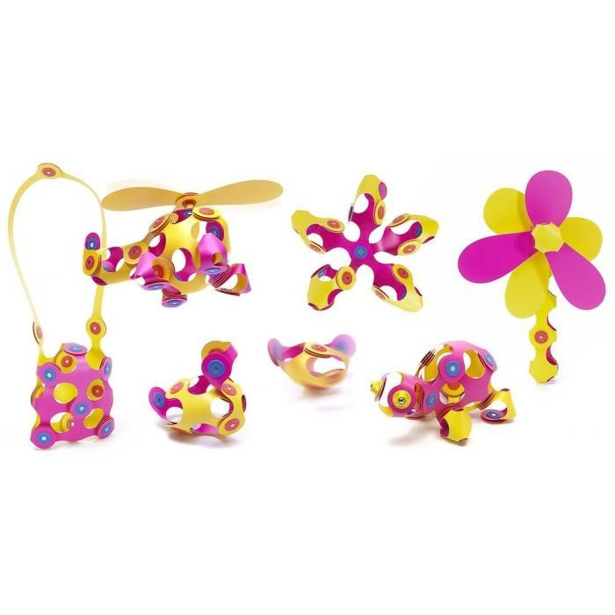 Giocattoli geometrici gialli e rosa: elicottero, anatra, tartaruga, fiore e borsa.