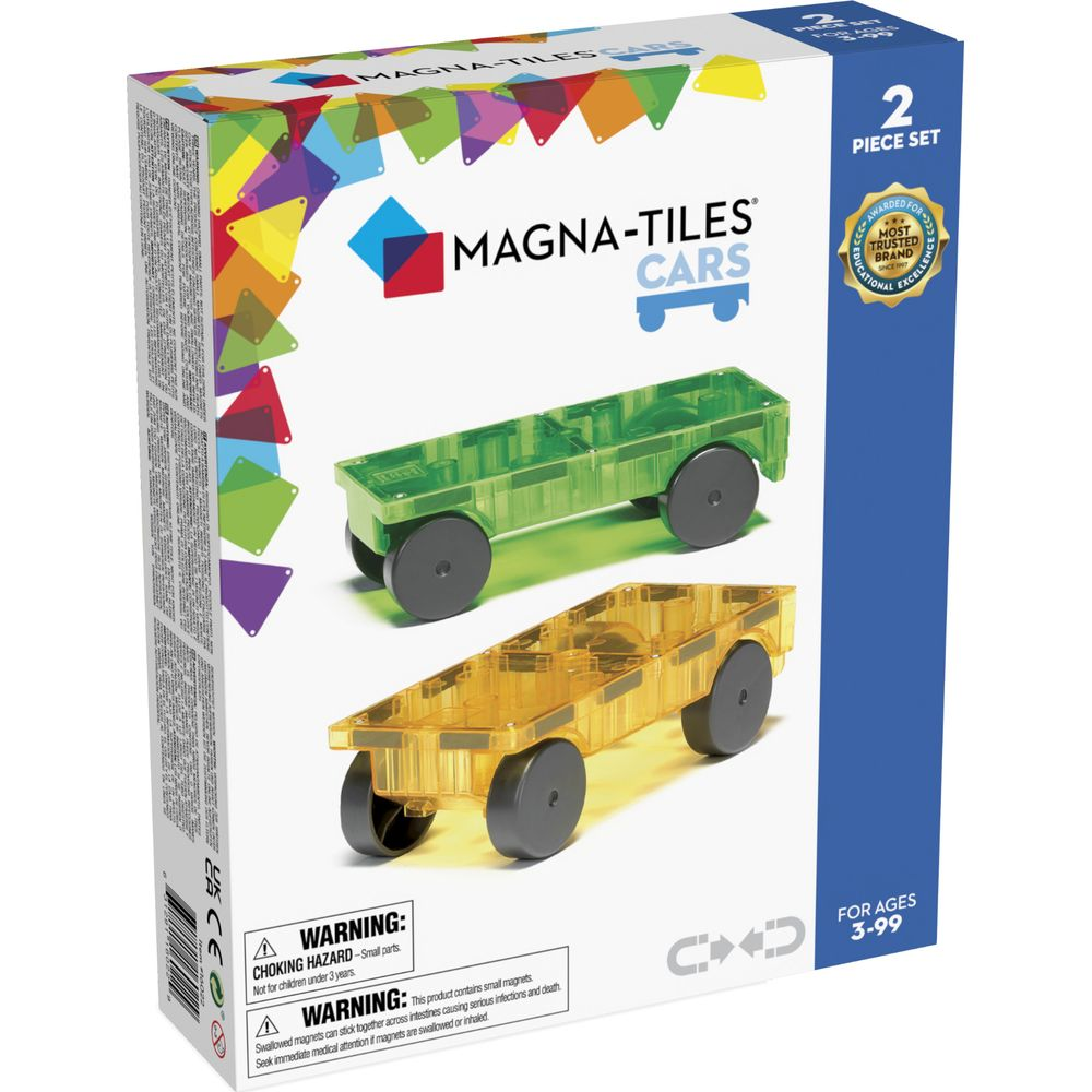 Boîte de Magna-Tiles Cars avec bases de voiture vertes et jaunes.