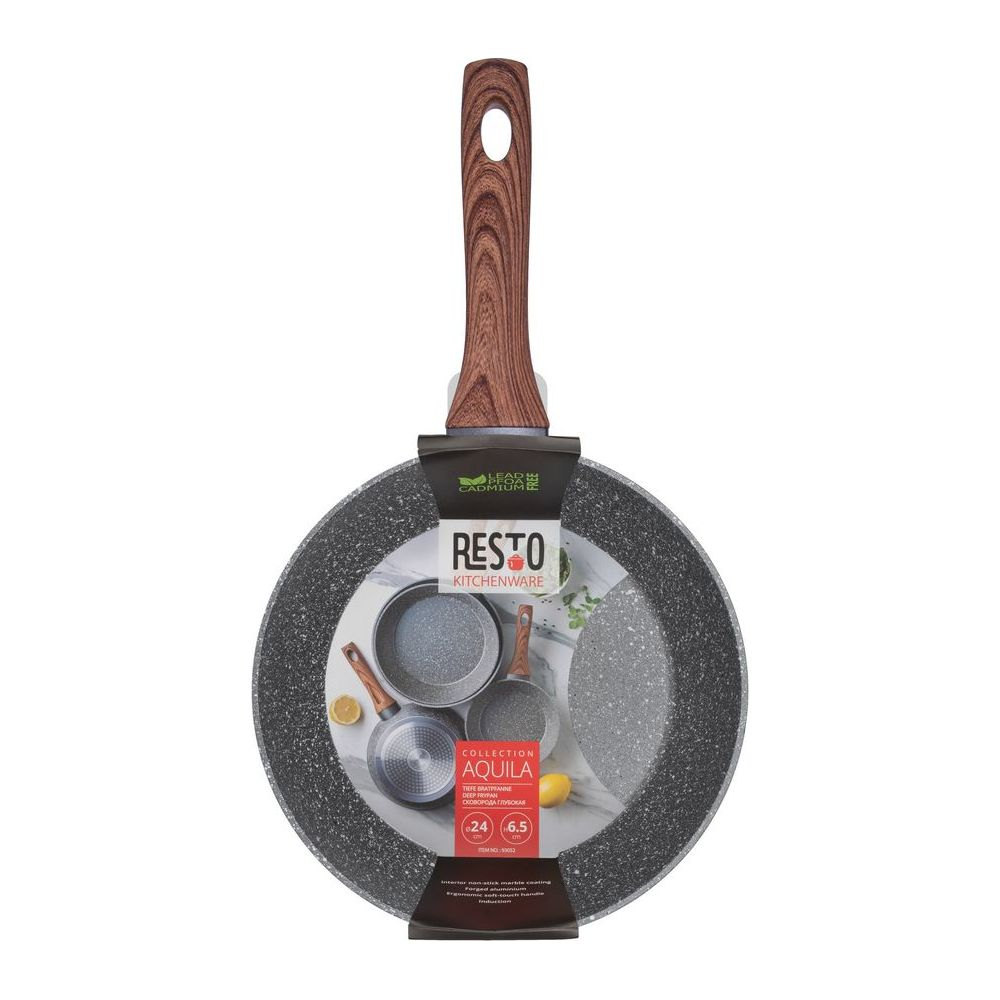 Poêle grise avec manche en bois et informations produit sur étiquette.