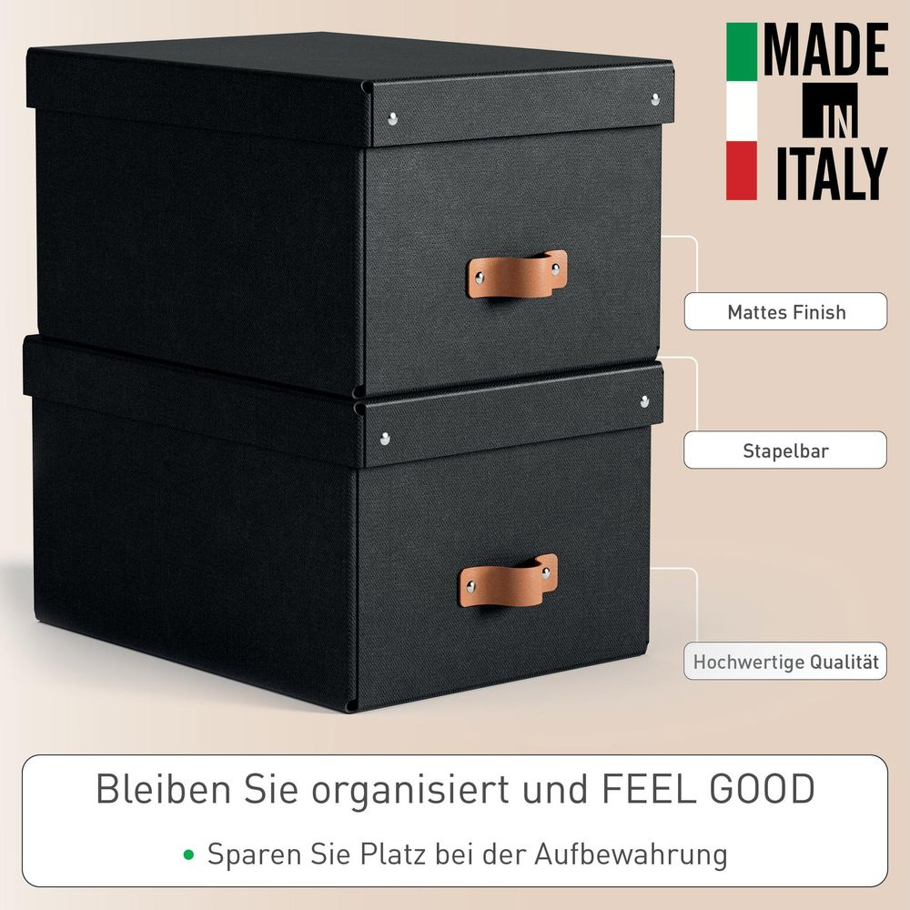 Zwei schwarze Aufbewahrungsboxen mit Ledergriffen, Made in Italy.