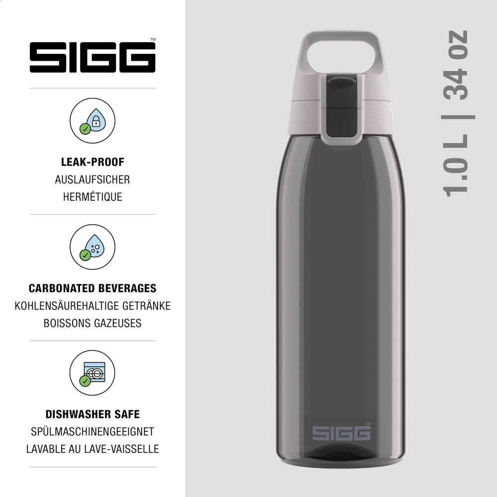 Eine graue SIGG-Flasche mit weißem Deckel, 1,0 L/34 oz. Links sind Symbole und Texte.